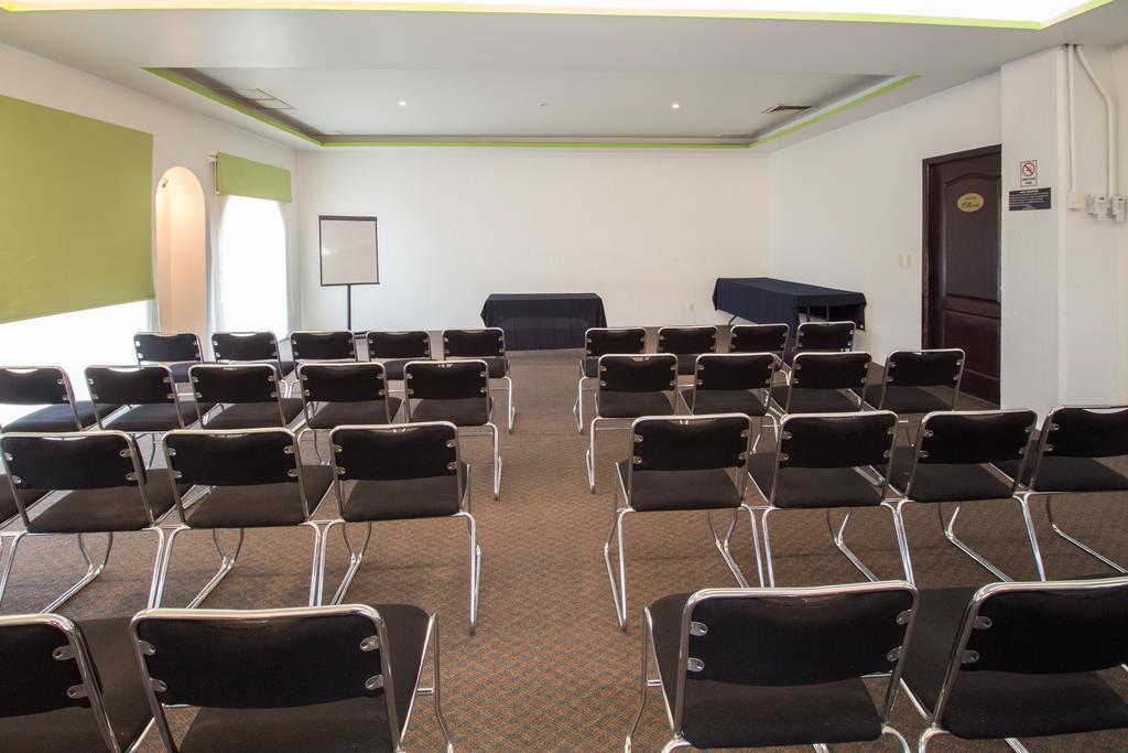 Hg Hotel Zapopan Eksteriør billede