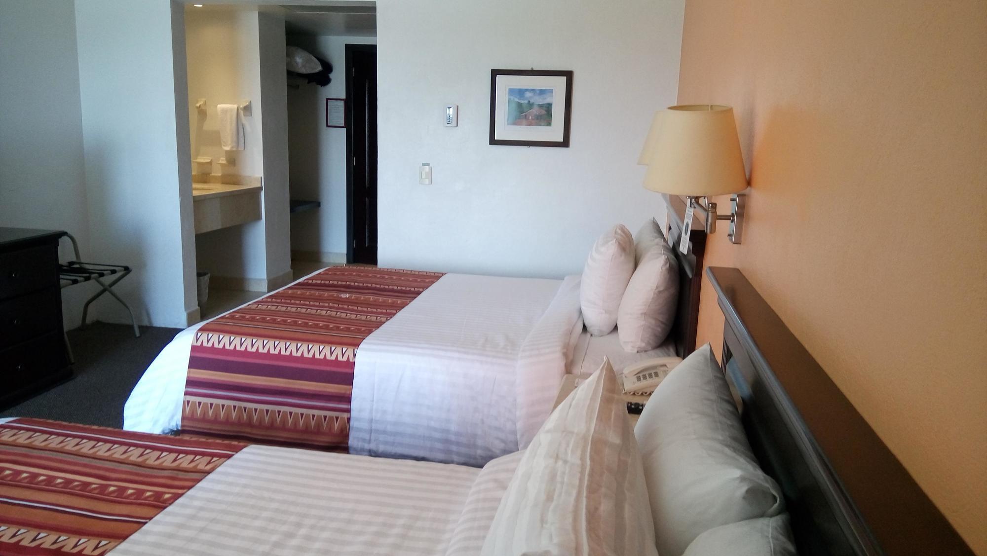 Hg Hotel Zapopan Eksteriør billede